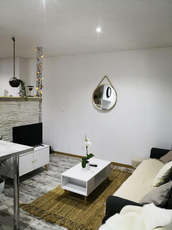 Studio Zen Et Cosy, Neuf En Pleine Ville Saint-Claude Bagian luar foto